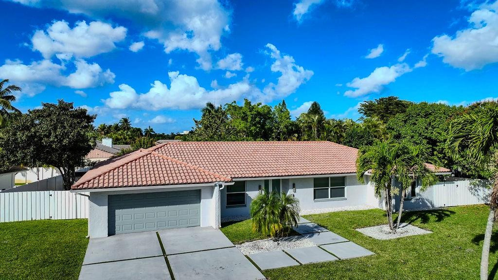 8551 Gatehouse Rd