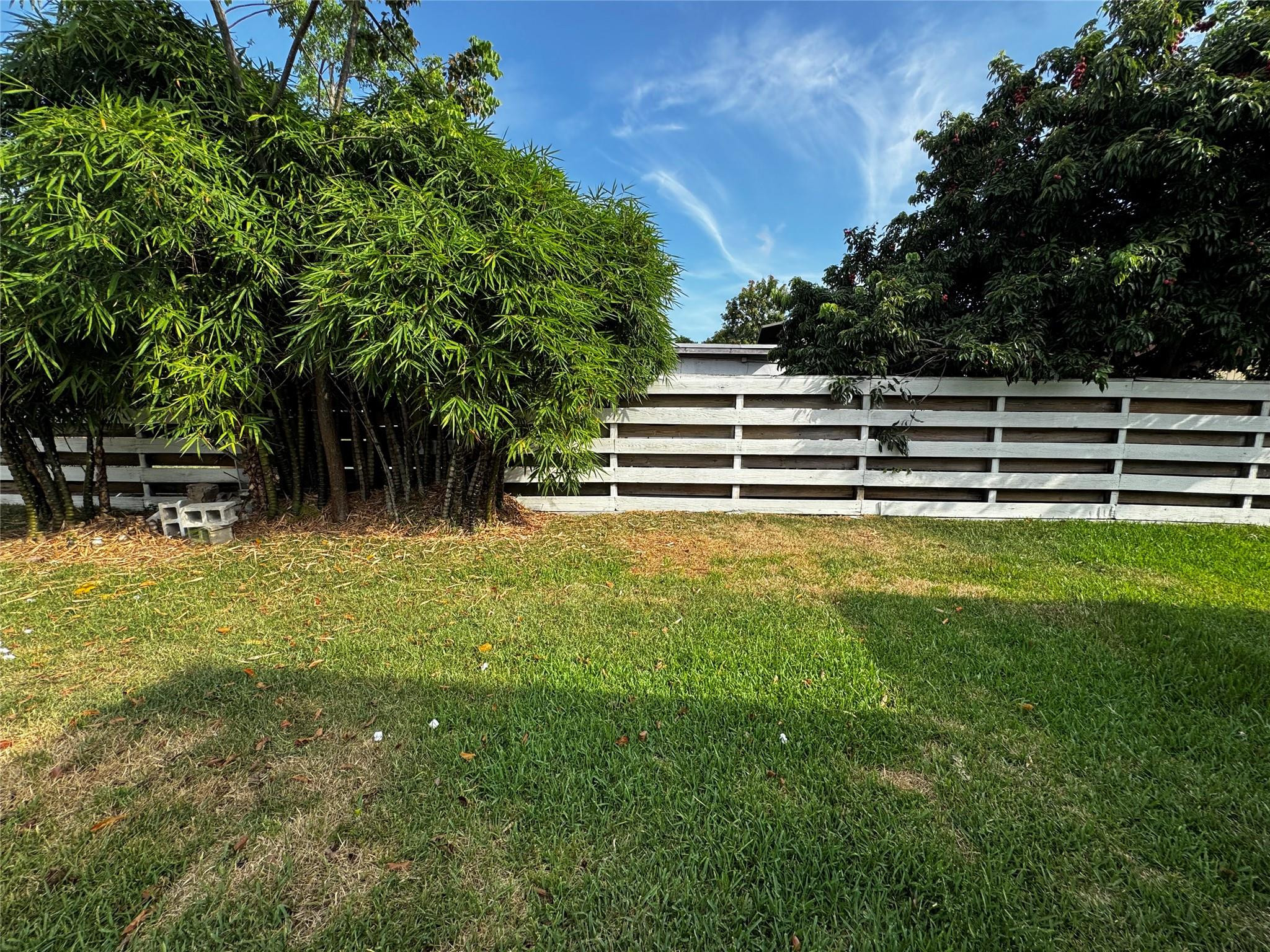 818 Fairway Dr