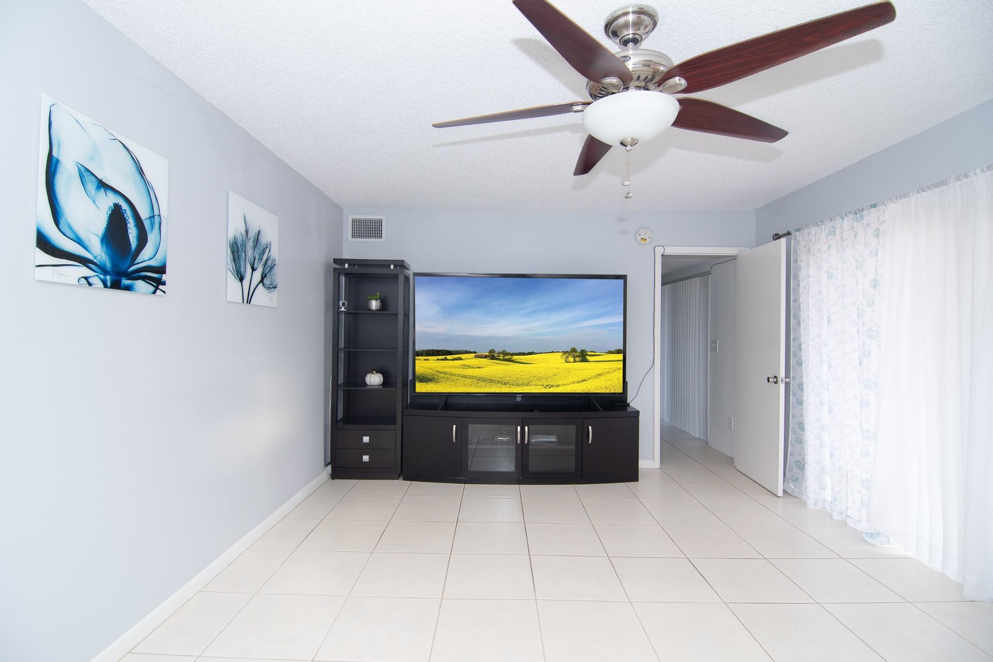 8292 S Coral Cir 8292