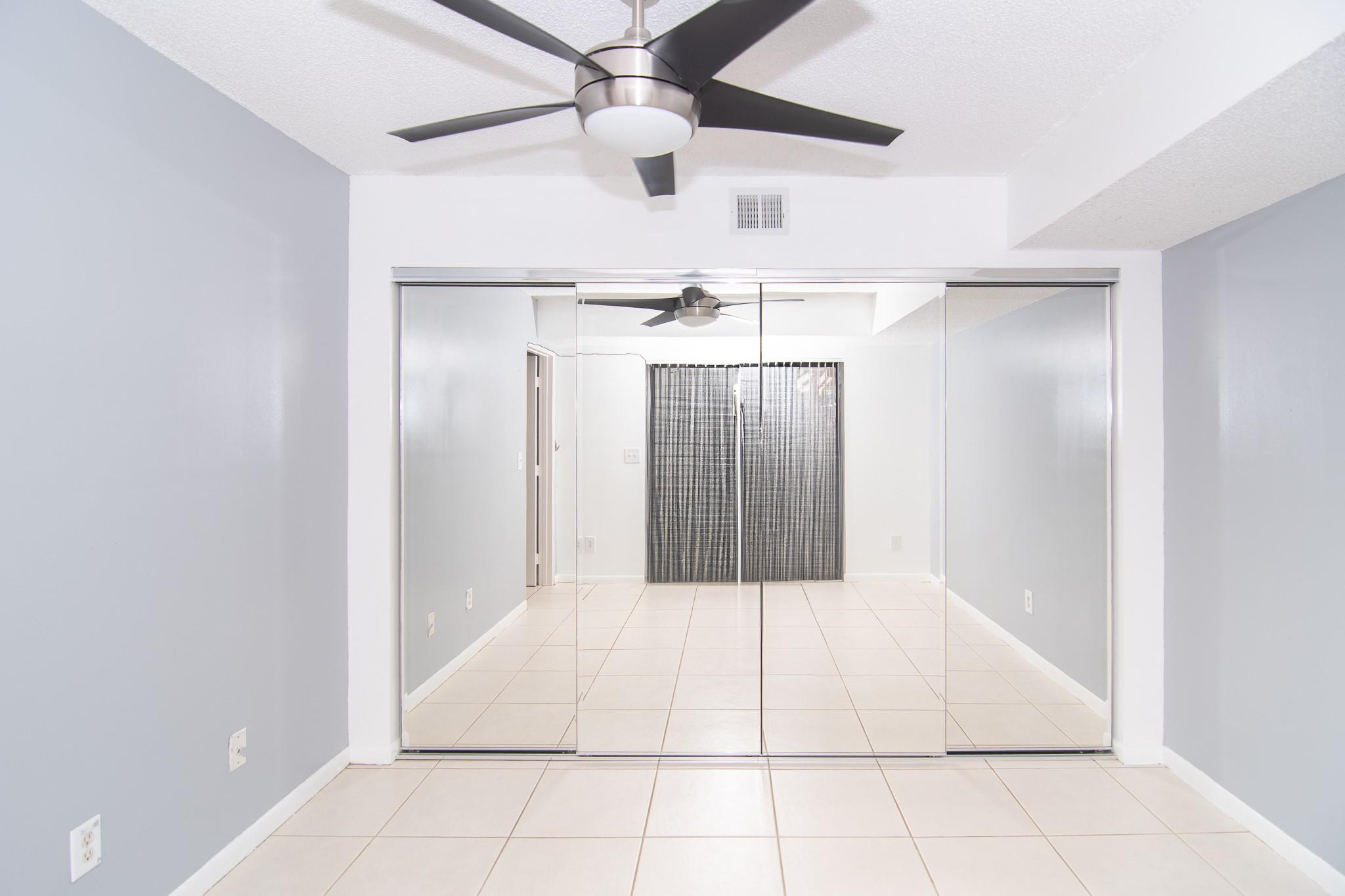 8292 S Coral Cir 8292