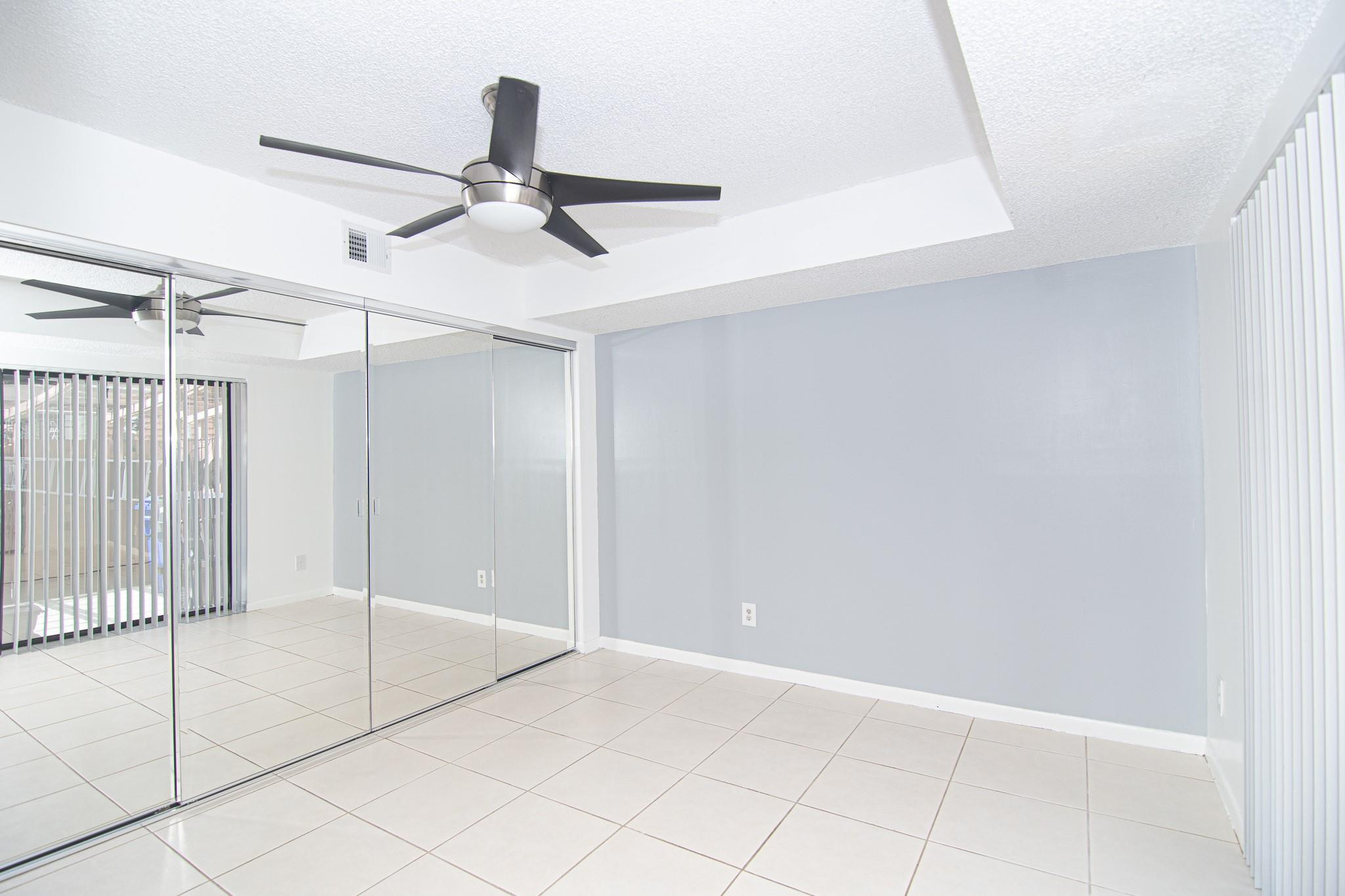 8292 S Coral Cir 8292