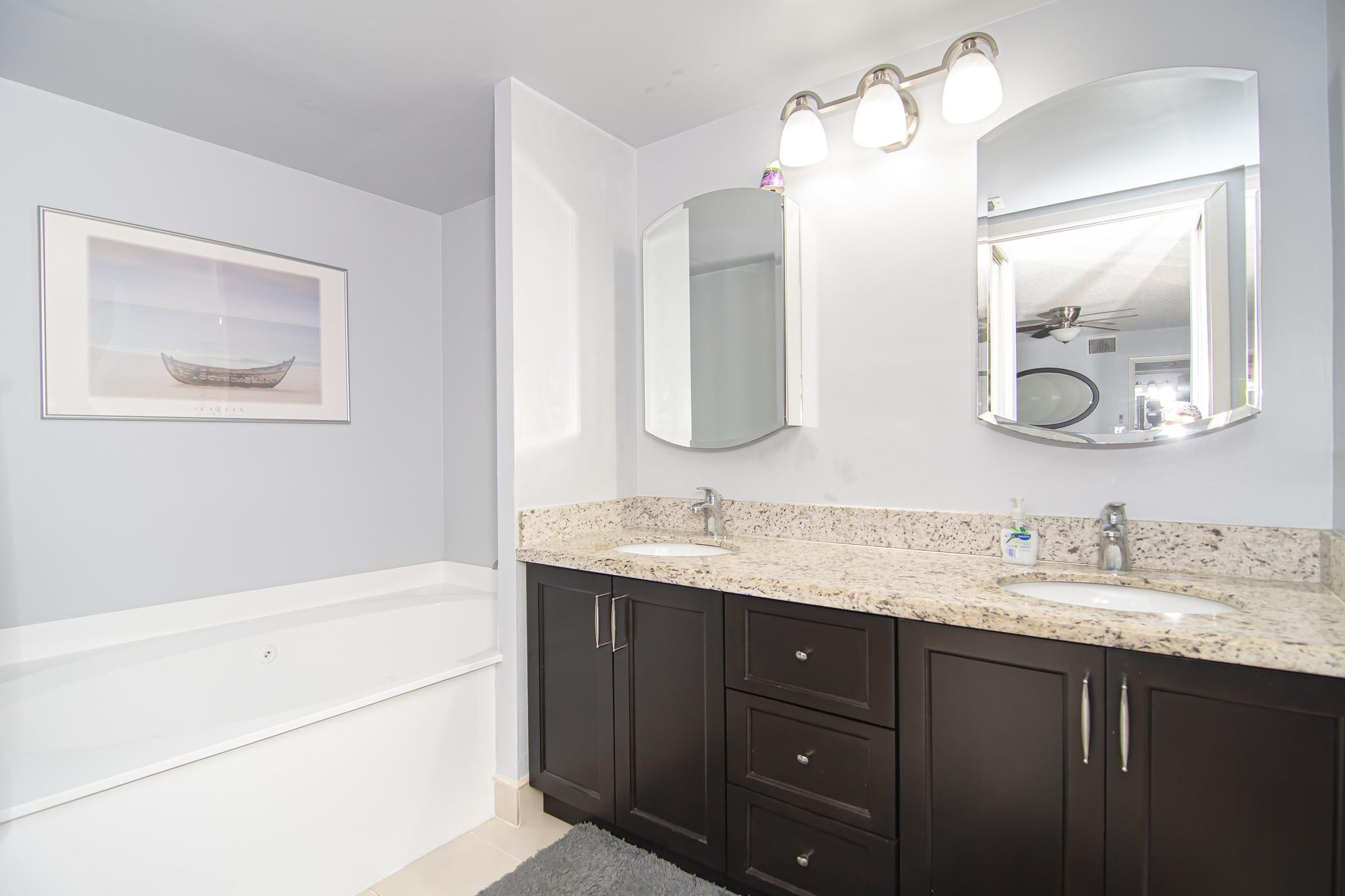 8292 S Coral Cir 8292