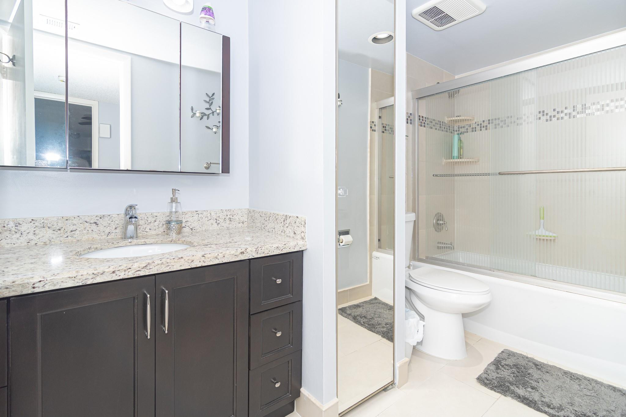 8292 S Coral Cir 8292