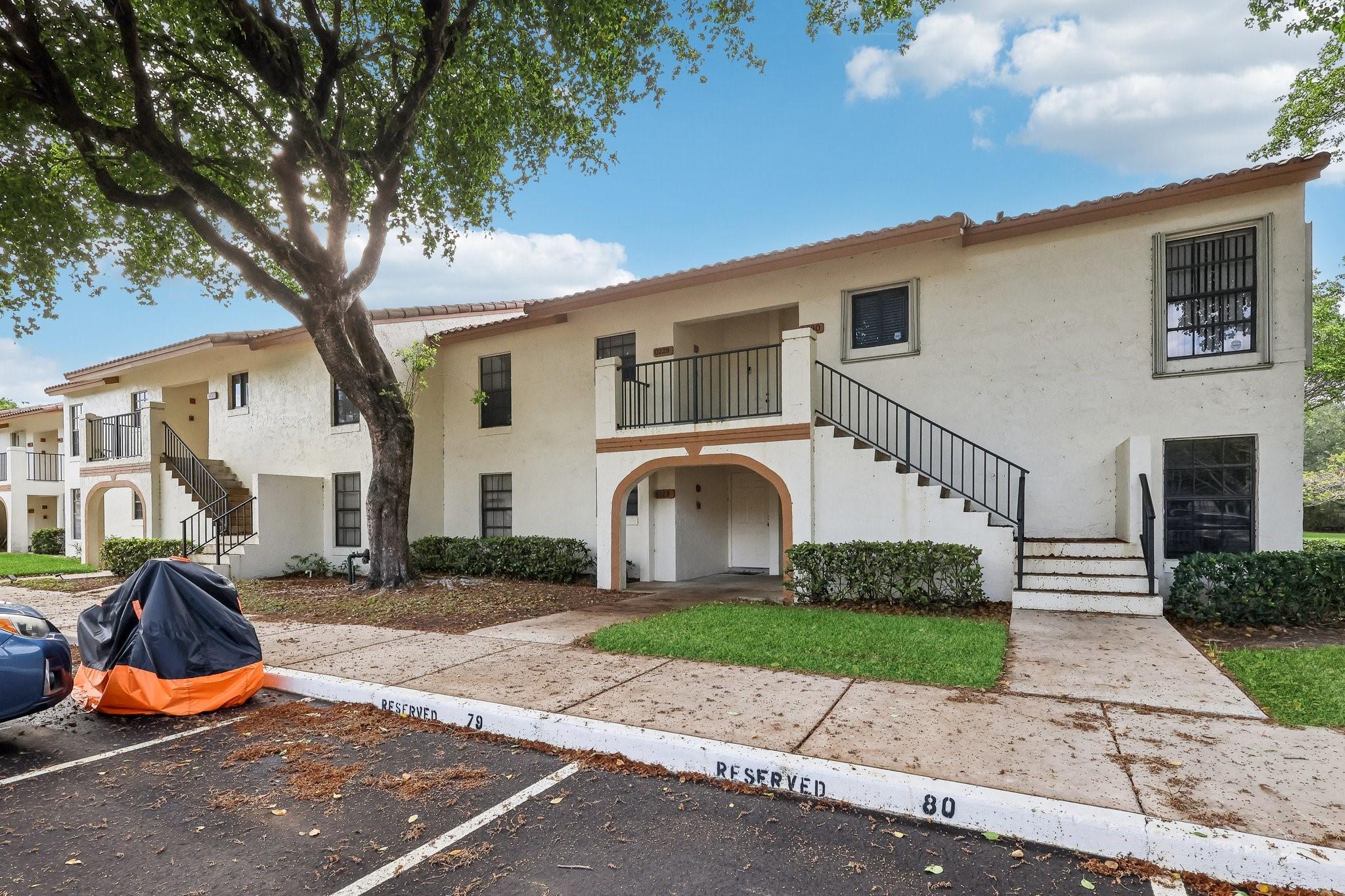 301 Olivewood Pl 0130