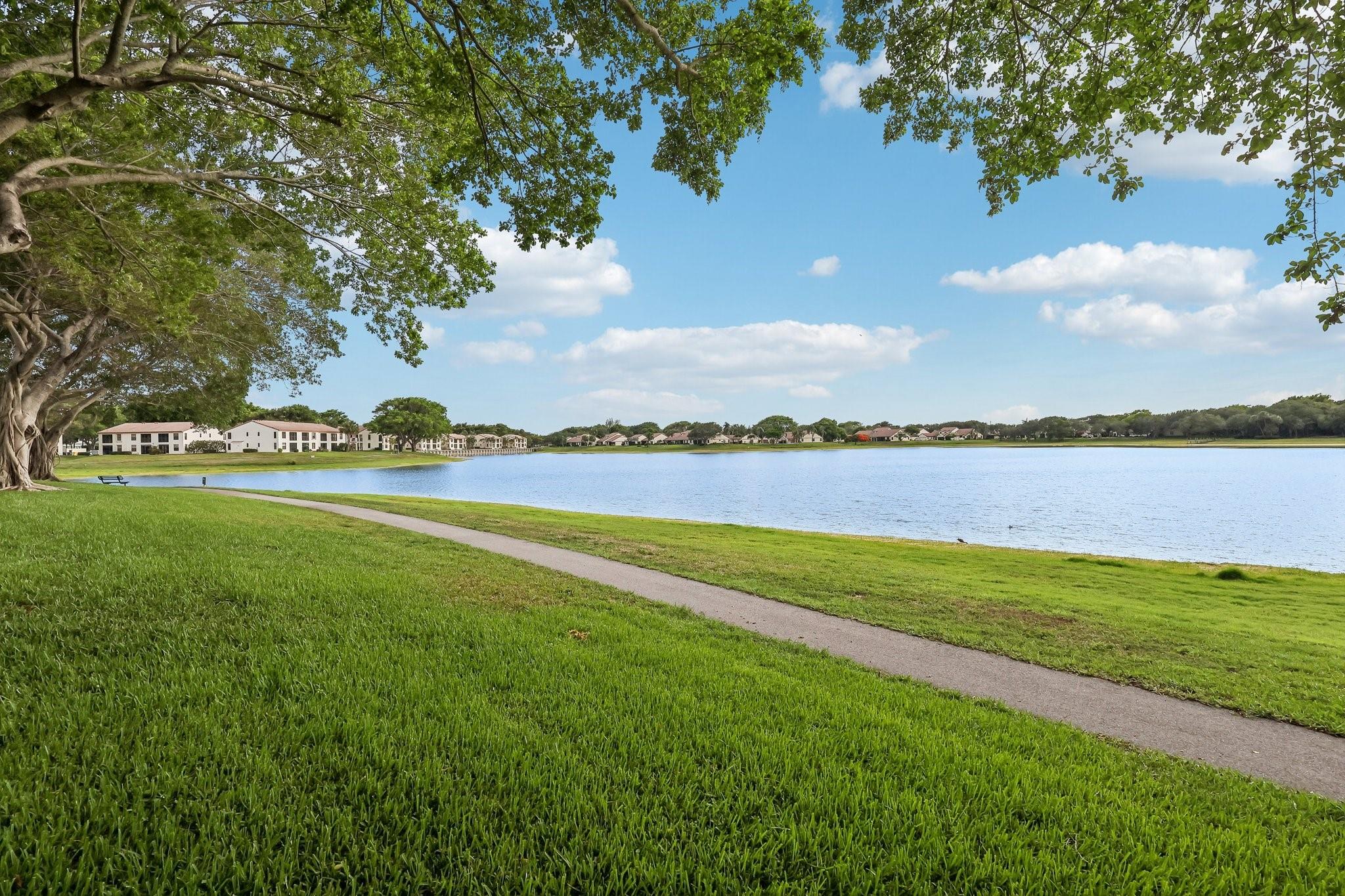 301 Olivewood Pl 0130