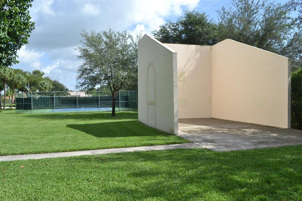 301 Olivewood Pl 0130