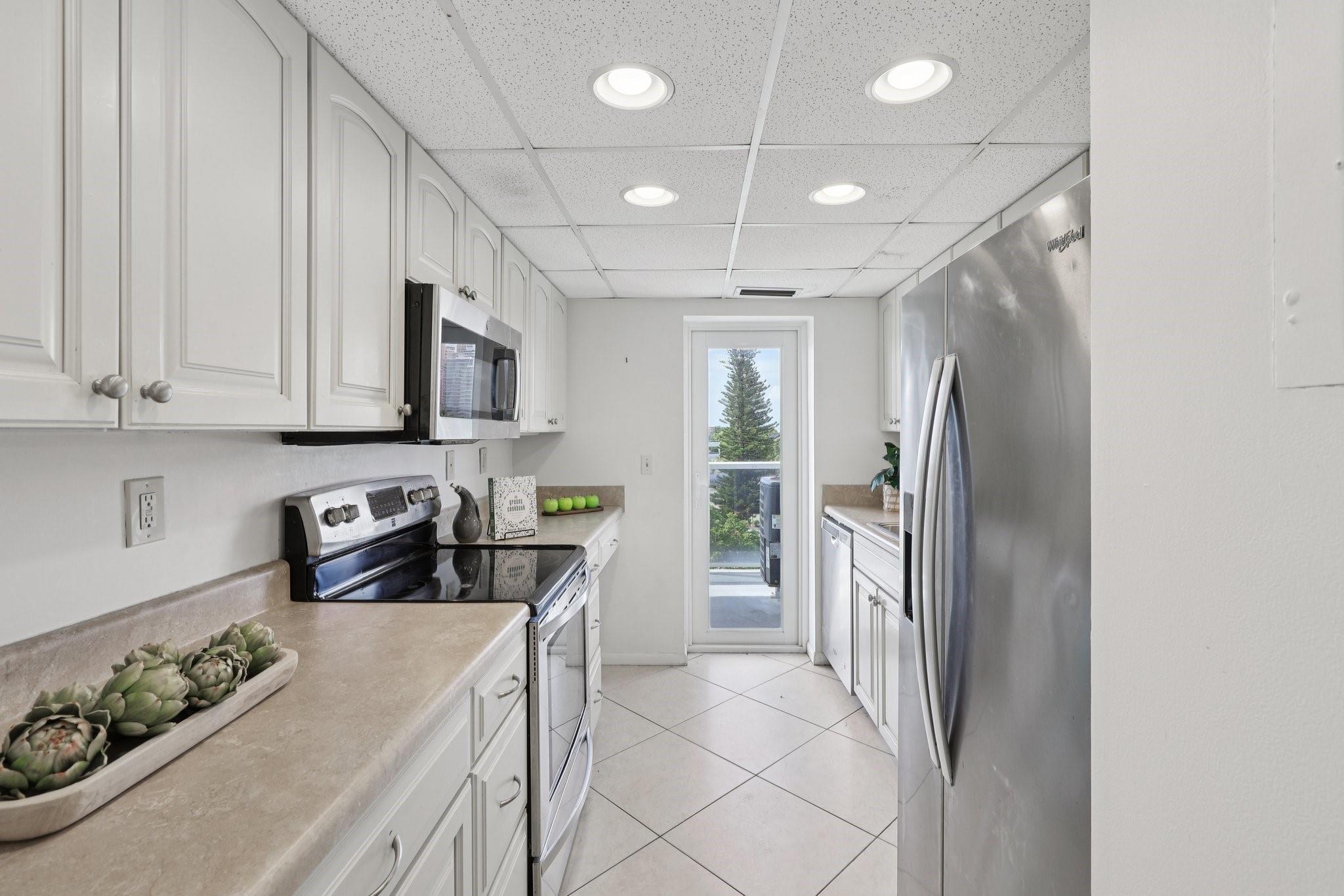 2701 N Ocean Blvd 4C