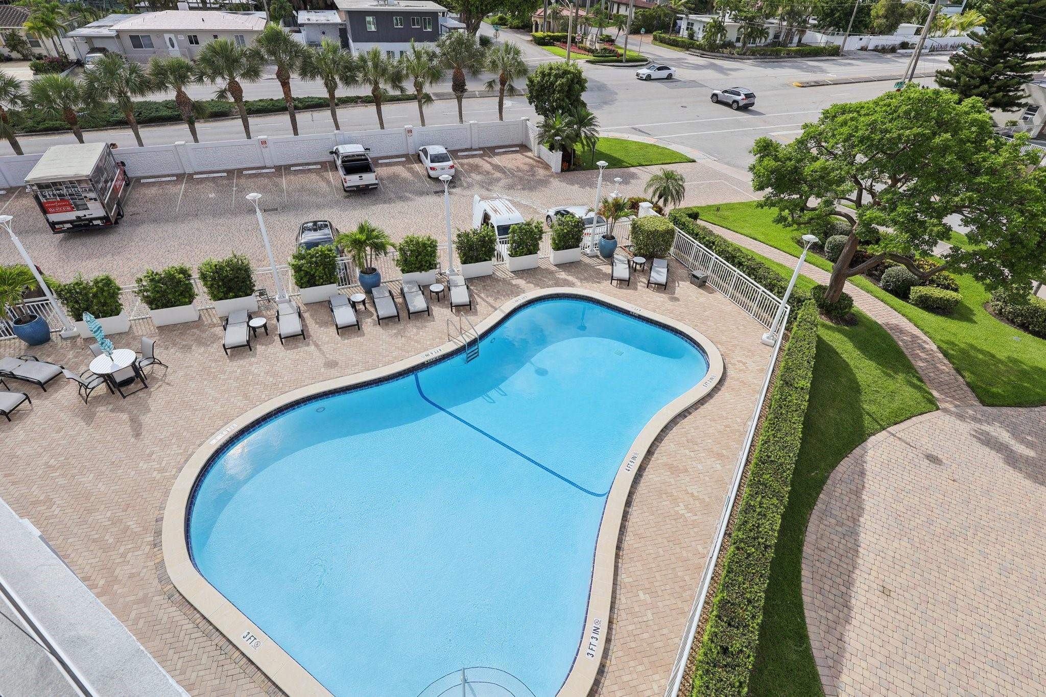 2701 N Ocean Blvd 4C