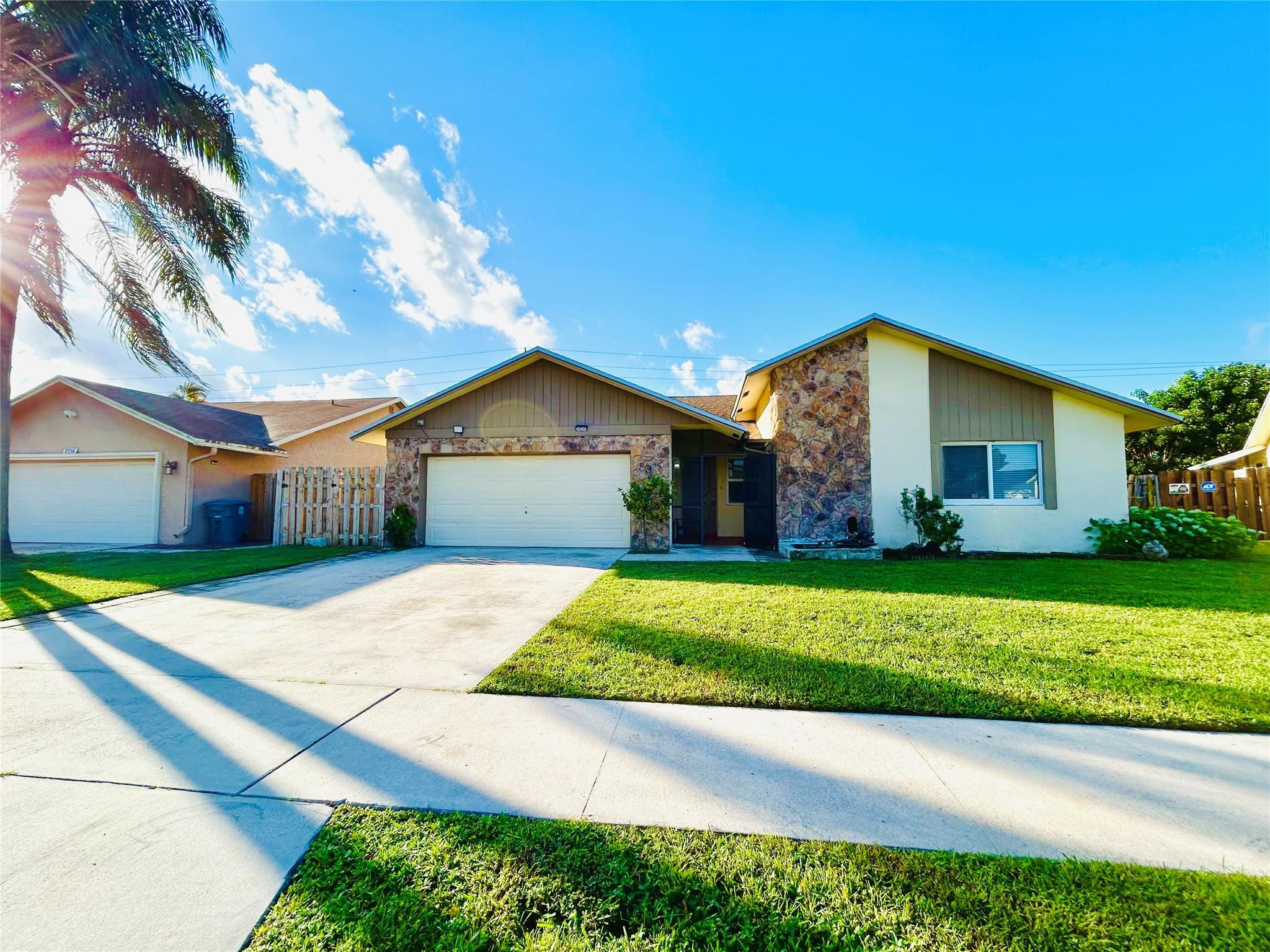 8948 SW 18th Rd