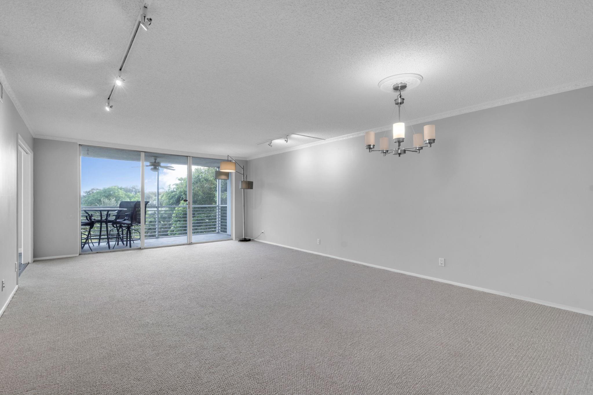 4020 W Palm Aire Dr 312