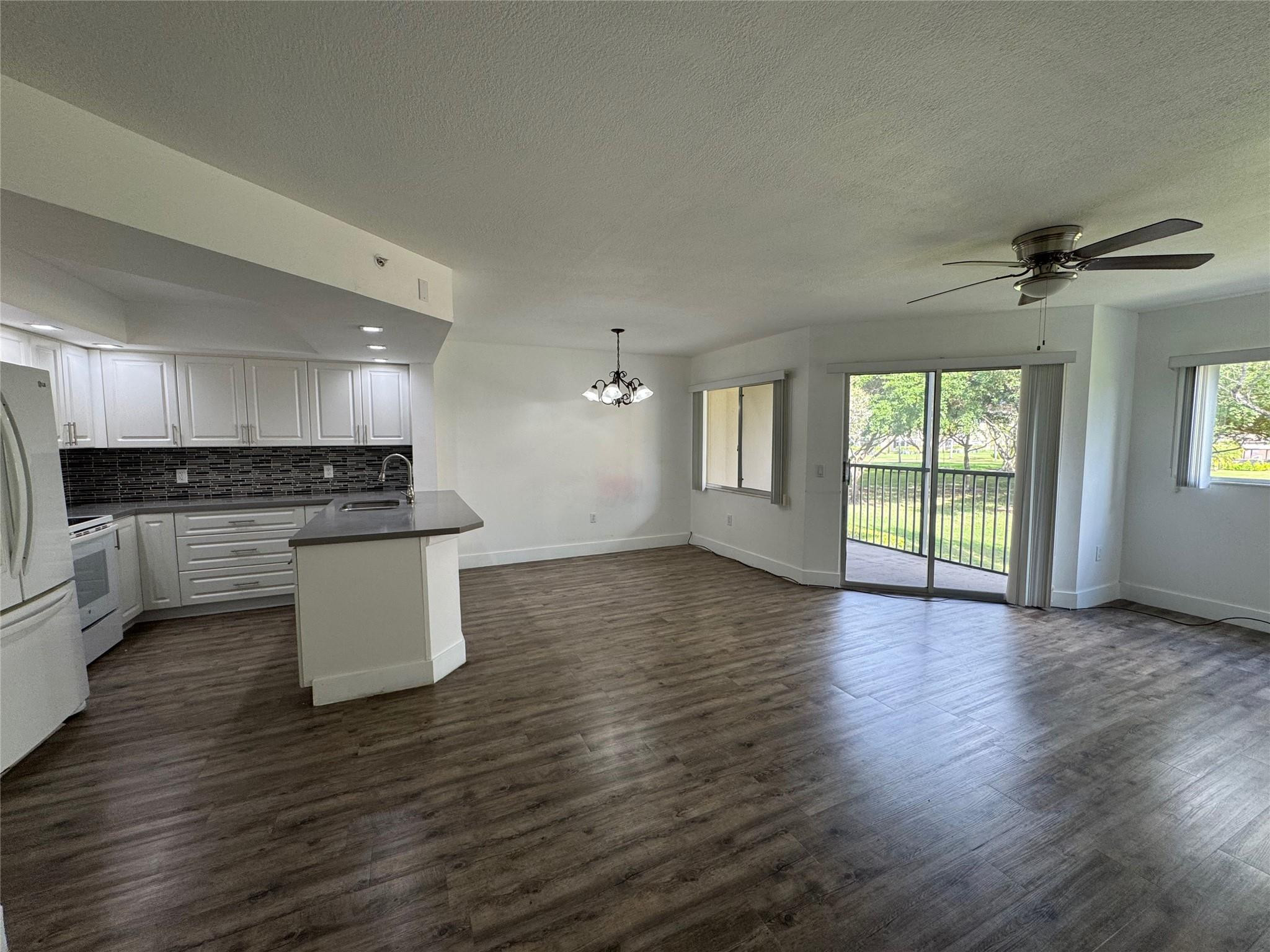1651 SW 127th Ave 211A