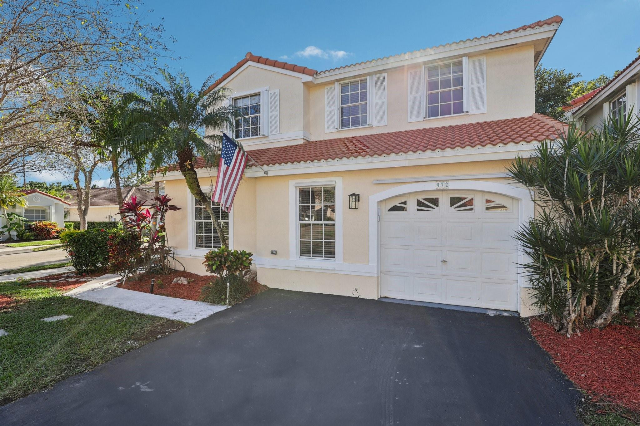 972 Azure Lane