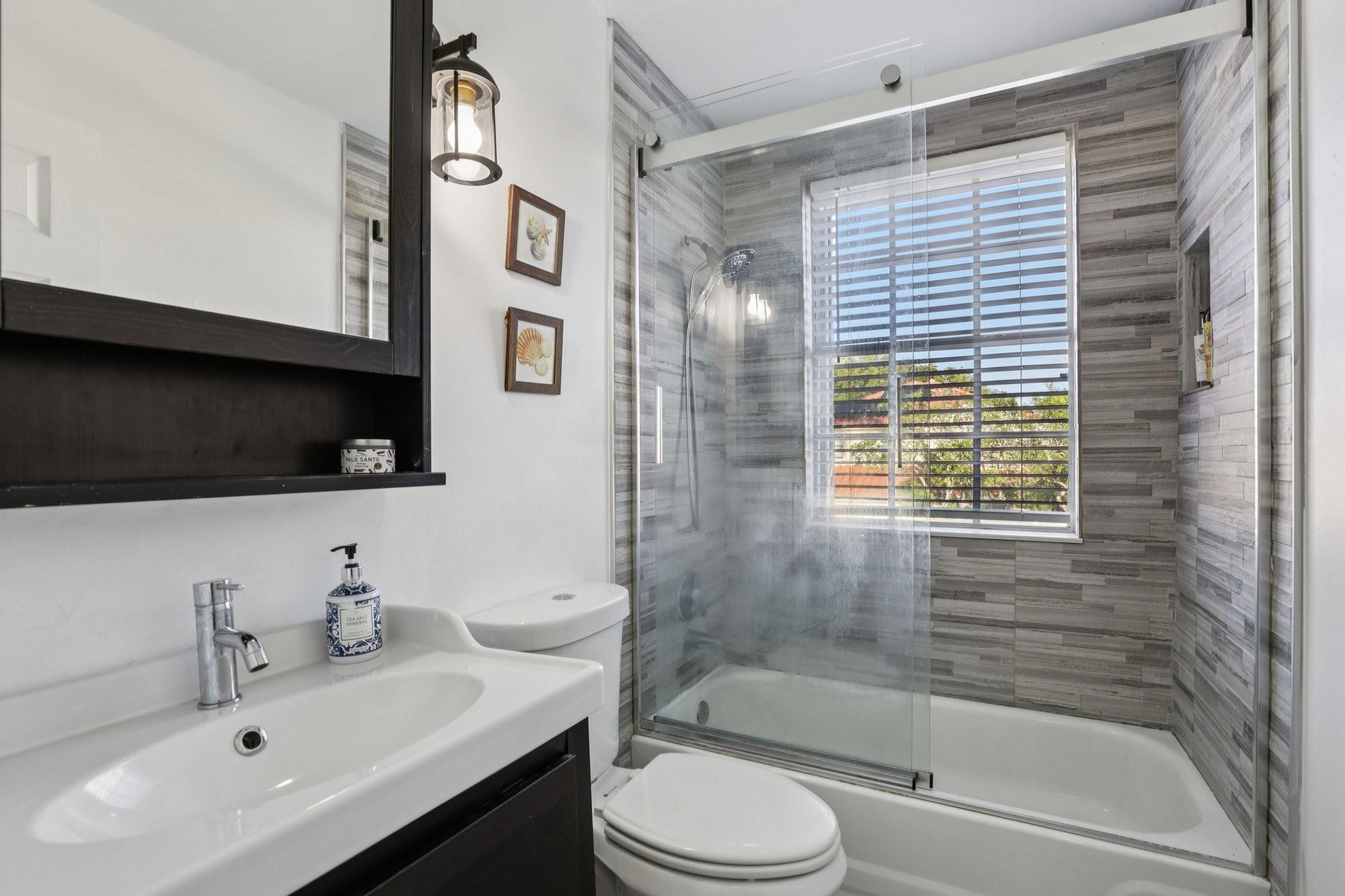 972 Azure Lane