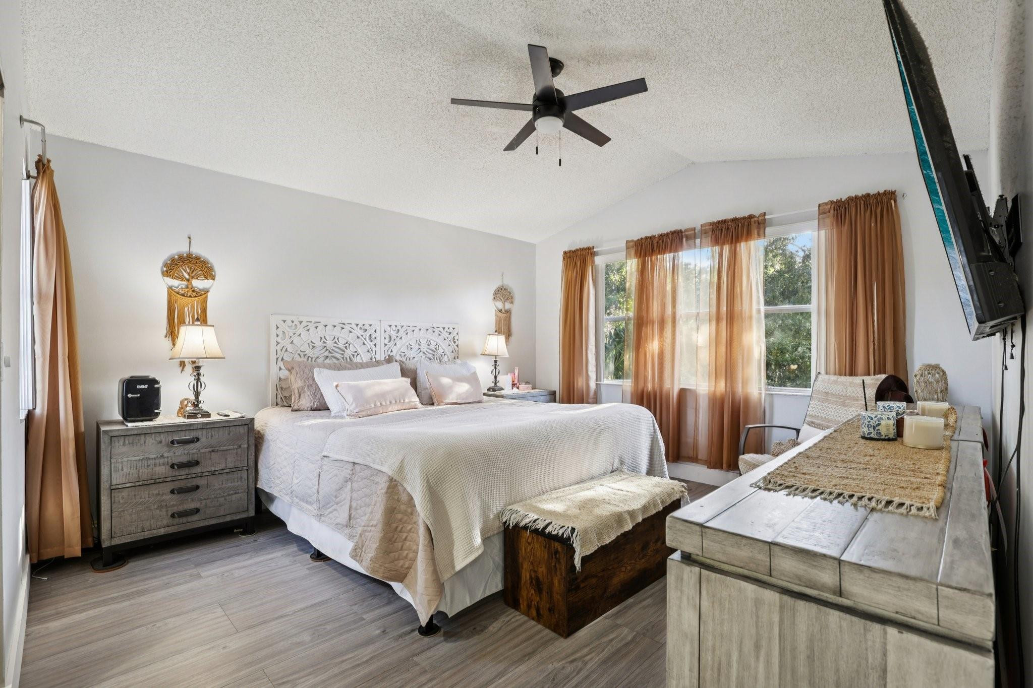 972 Azure Lane
