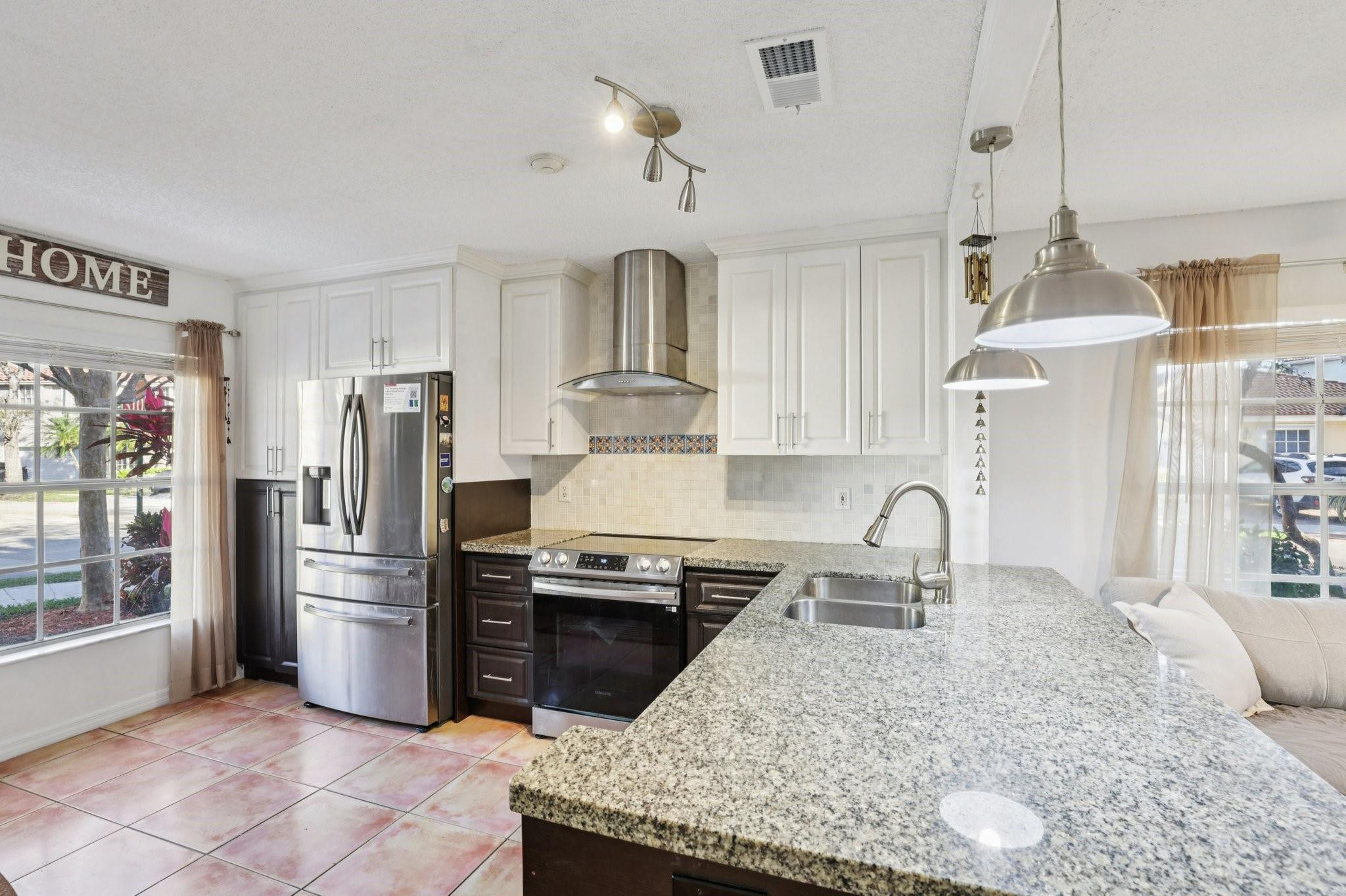 972 Azure Lane