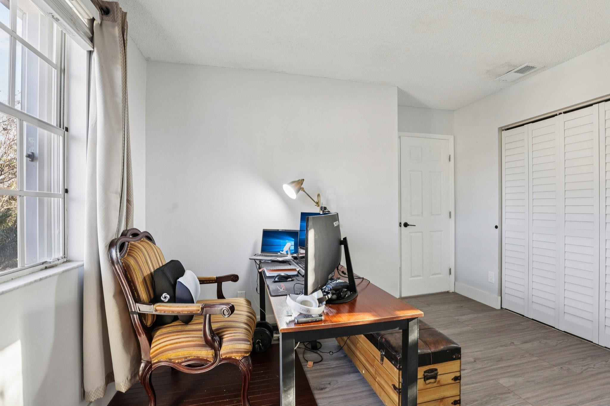 972 Azure Lane