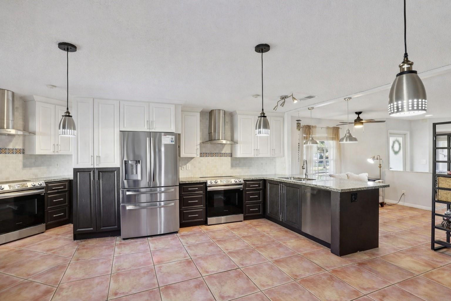 972 Azure Lane
