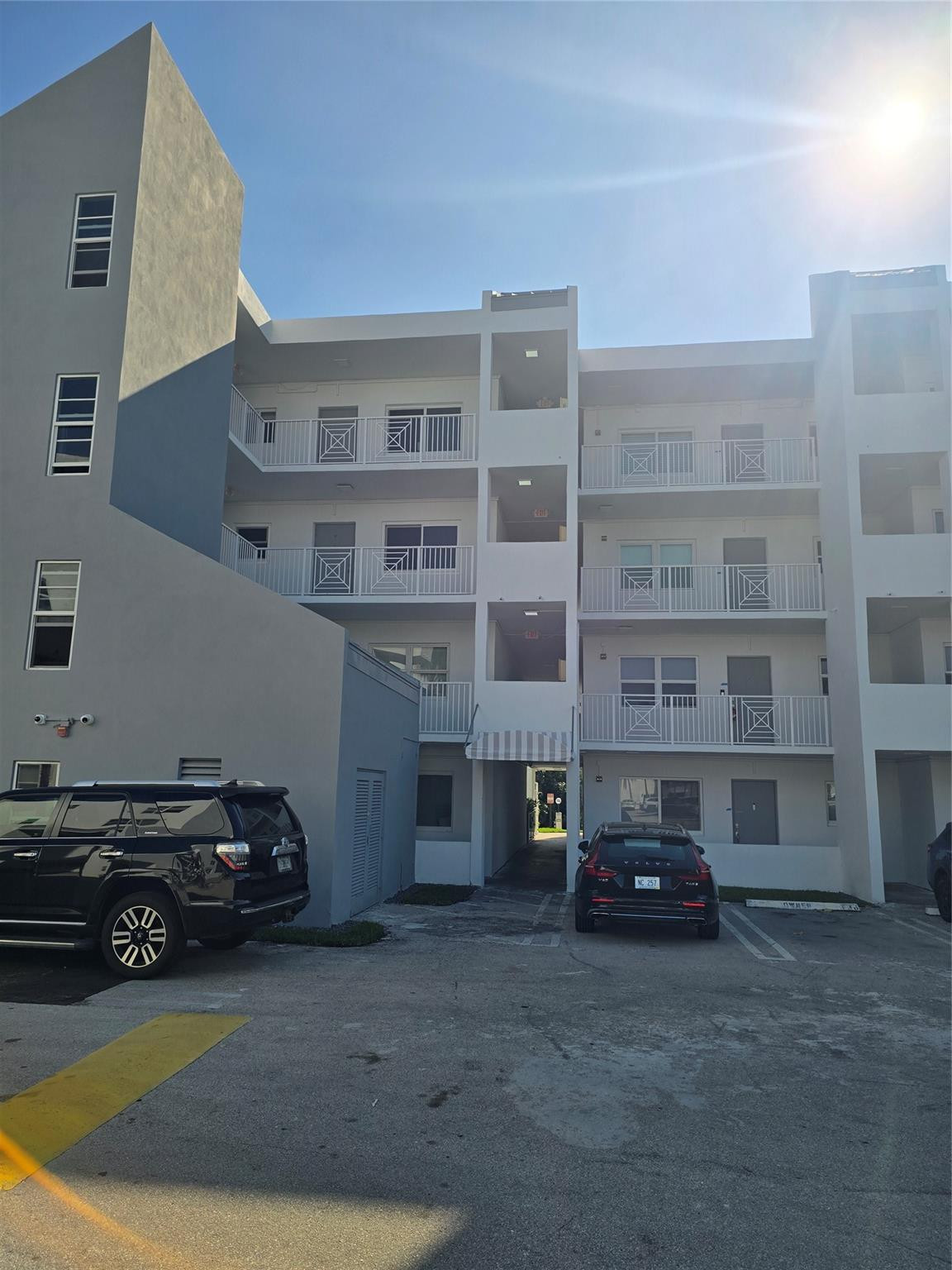 2860 NE 14th St Causeway 205D