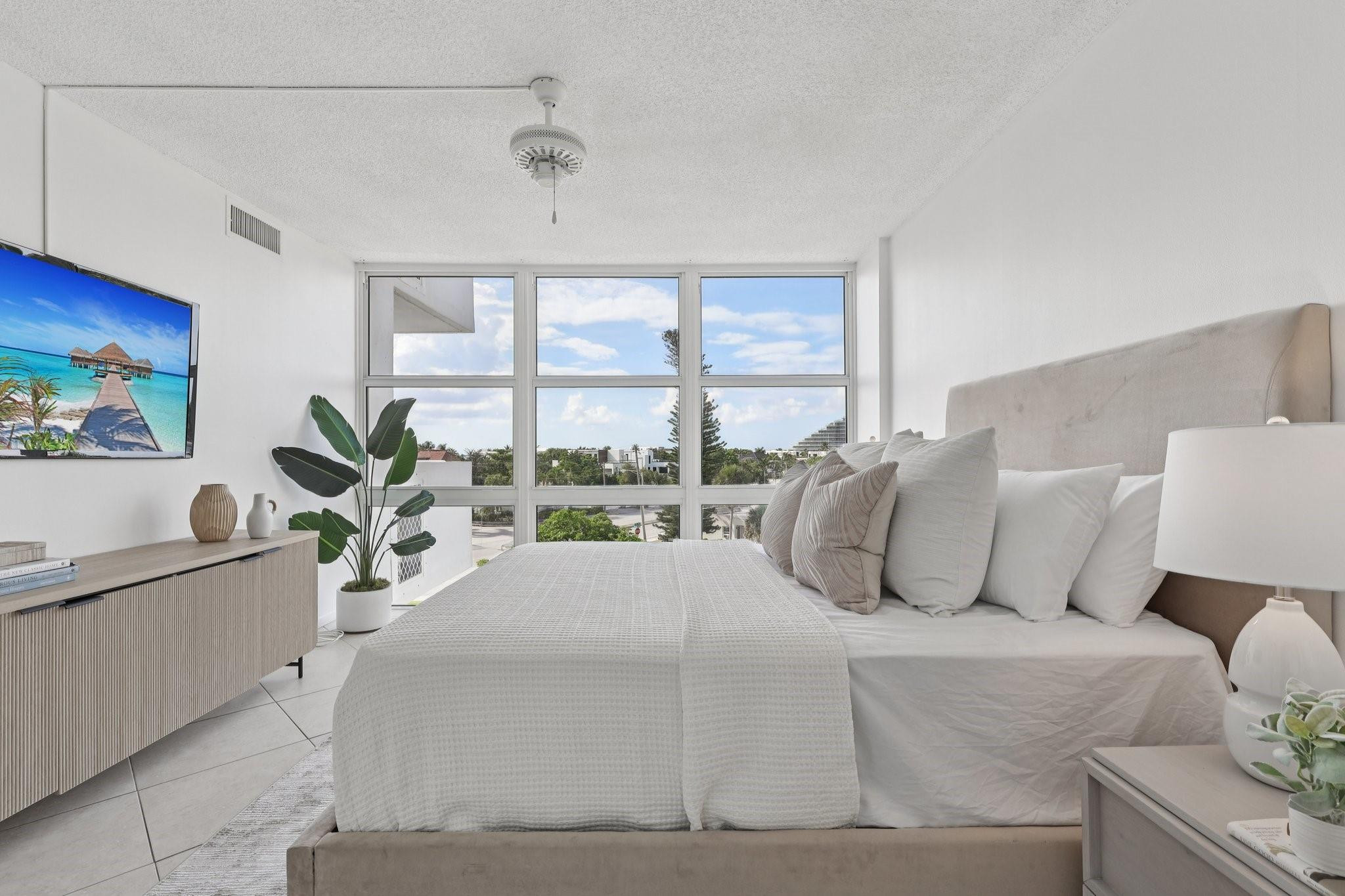 2701 N Ocean Boulevard 4C