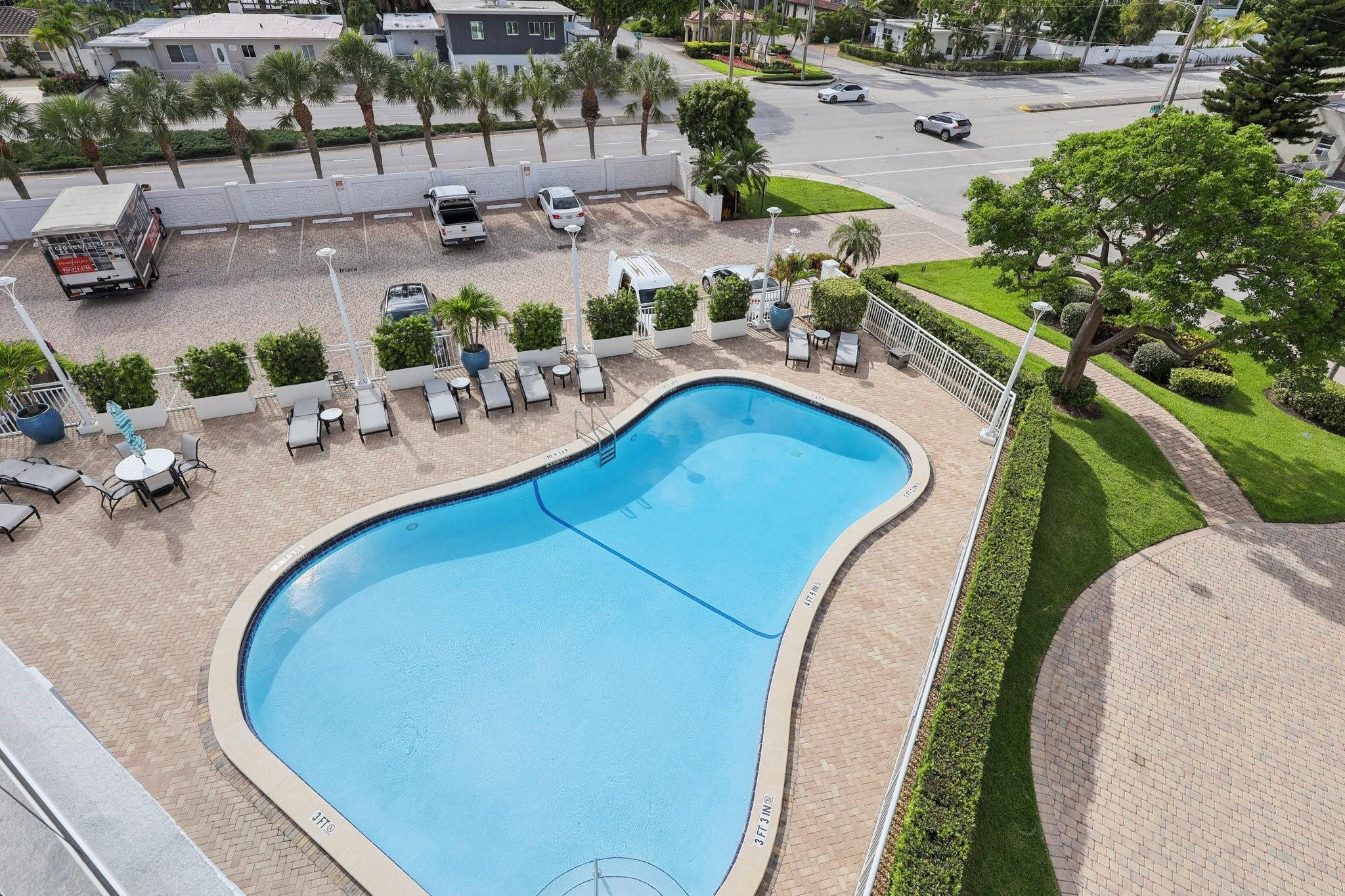 2701 N Ocean Boulevard 4C