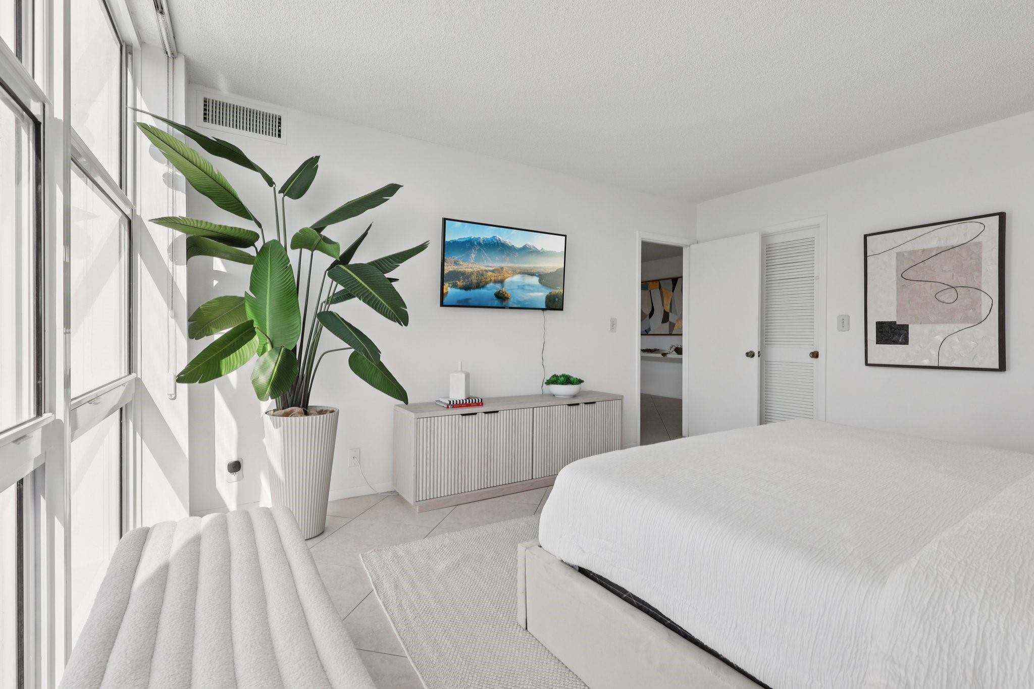 2701 N Ocean Boulevard 4C