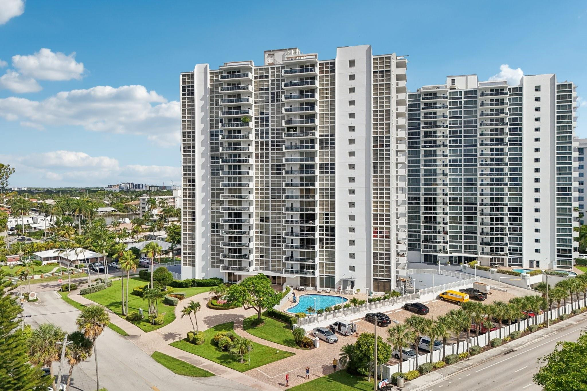 2701 N Ocean Boulevard 4C