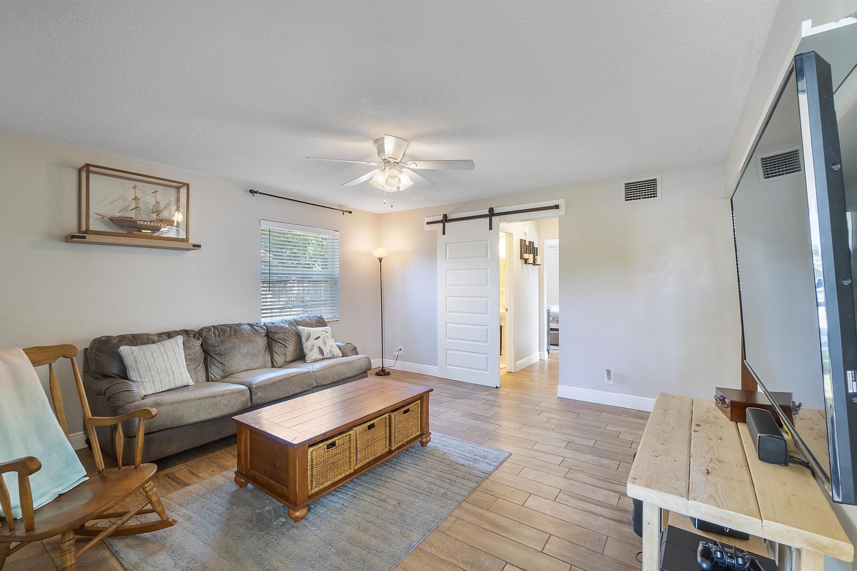 10359 Showboat Lane