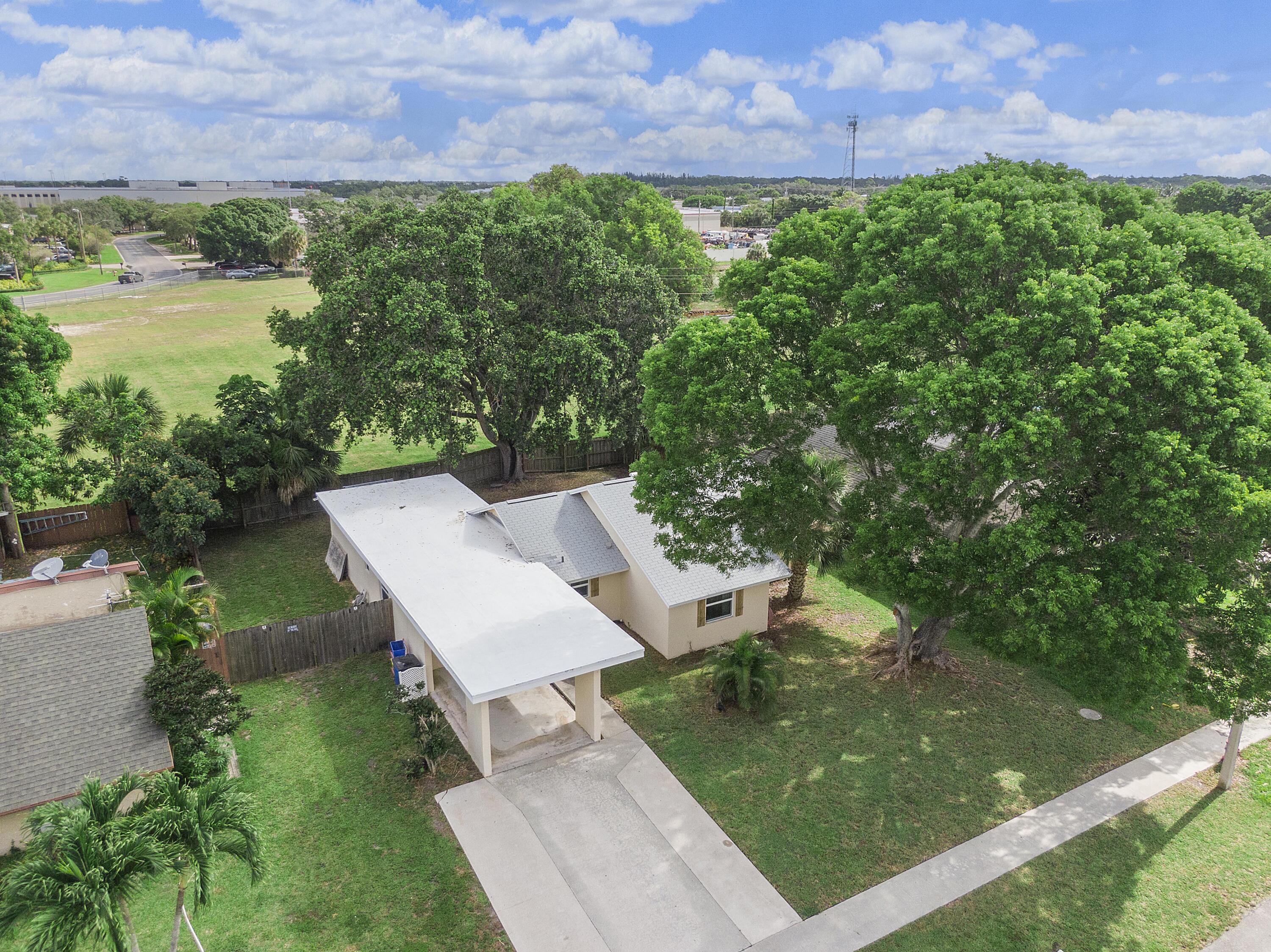 10359 Showboat Lane