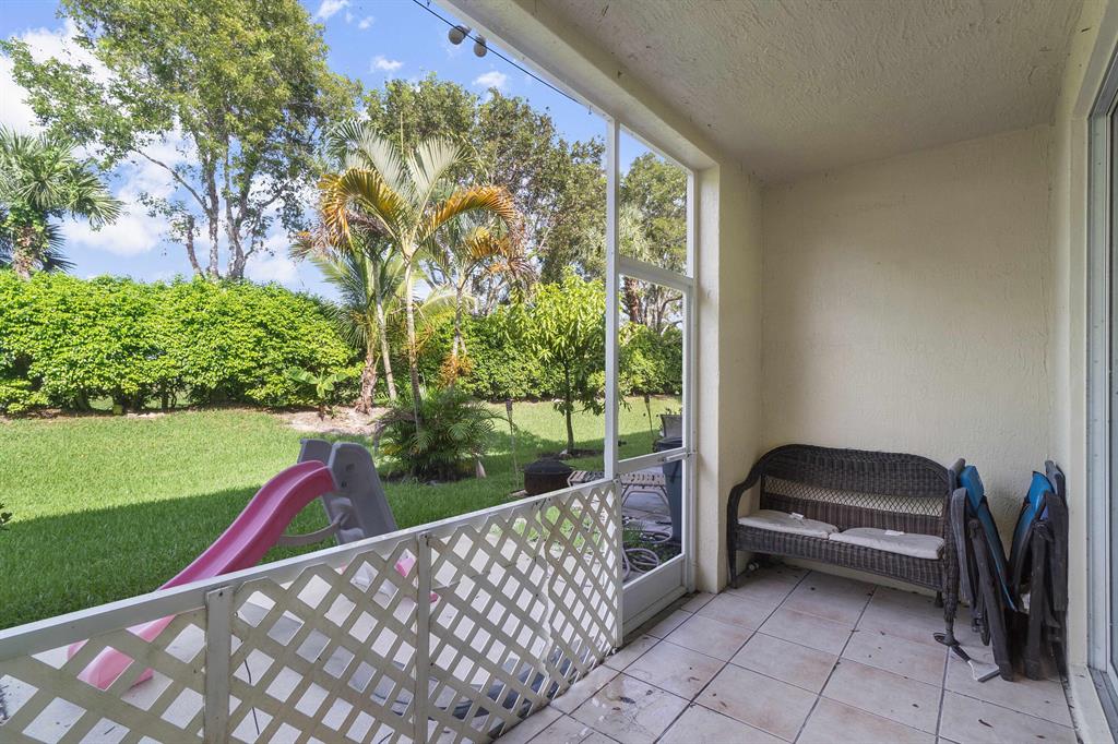 9962 Lago Drive