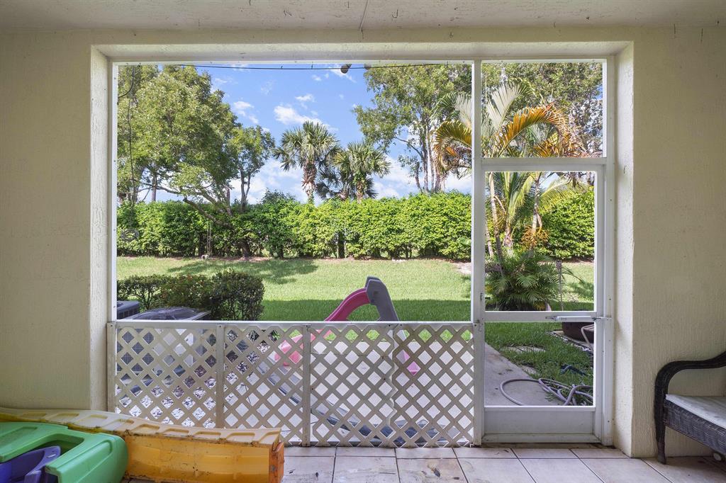 9962 Lago Drive
