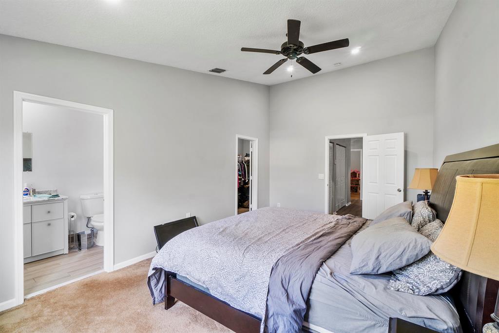 9962 Lago Drive