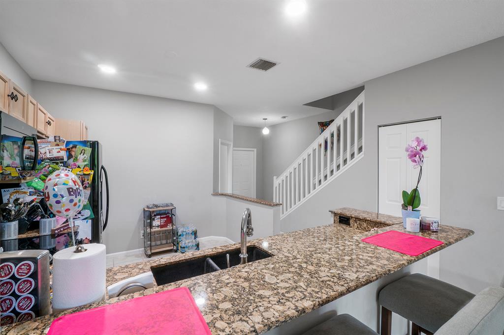9962 Lago Drive
