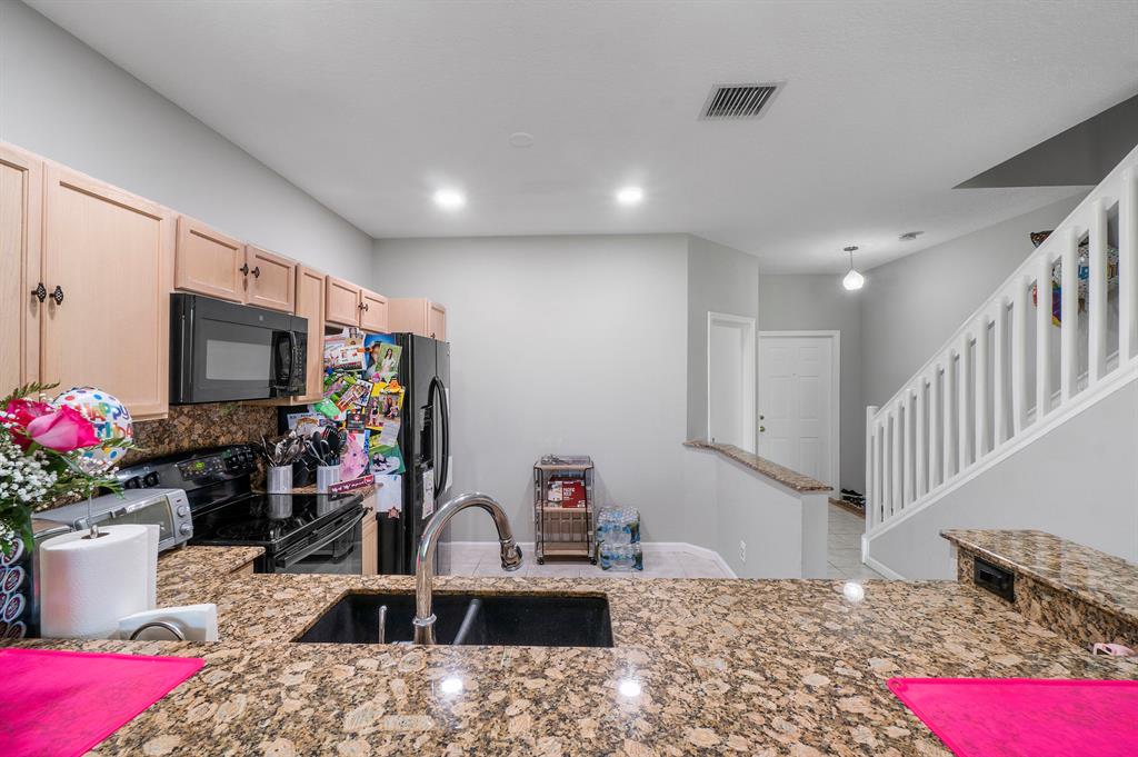 9962 Lago Drive