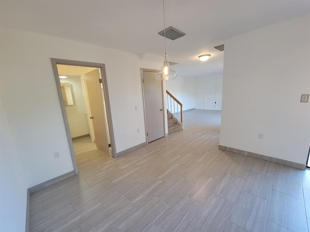 3187 Gardens East Drive Unit: D