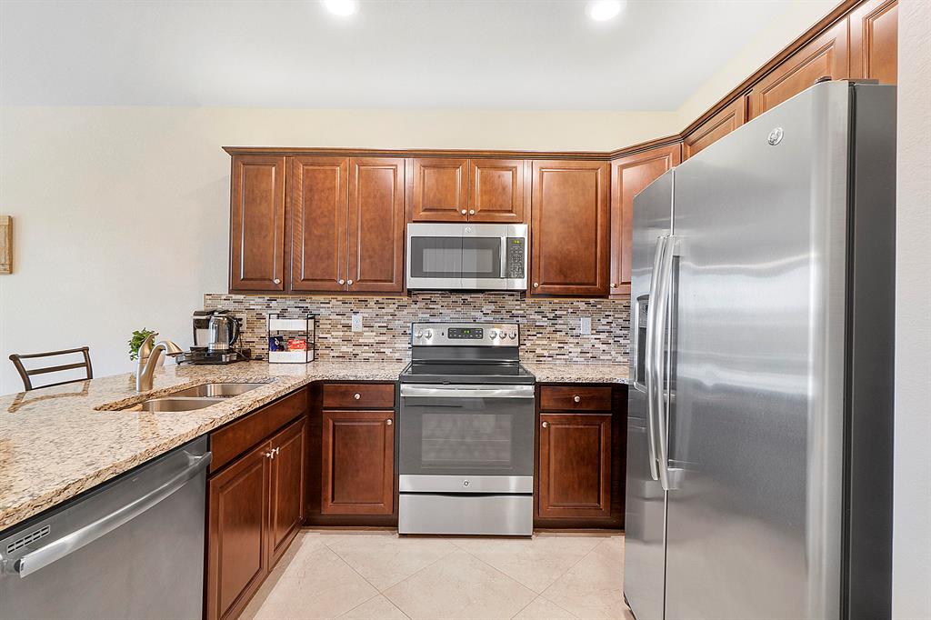 13041 Anthorne Lane