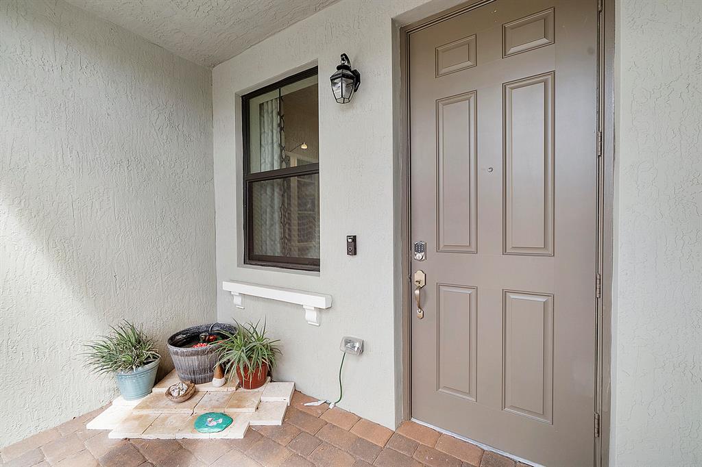 13041 Anthorne Lane