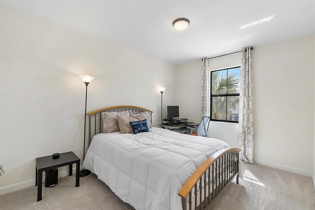 13041 Anthorne Lane