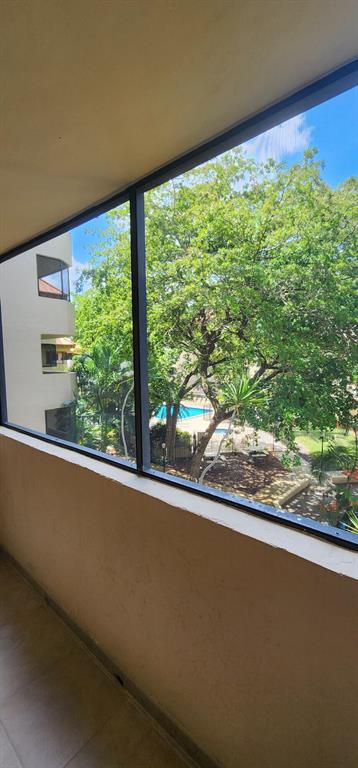 7401 NW 16th Street Unit: 305