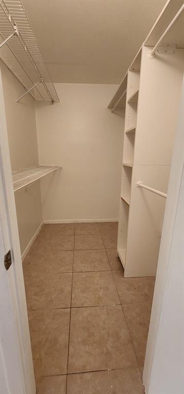 7401 NW 16th Street Unit: 305
