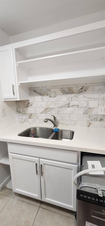 7401 NW 16th Street Unit: 305