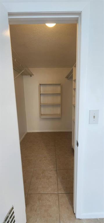 7401 NW 16th Street Unit: 305
