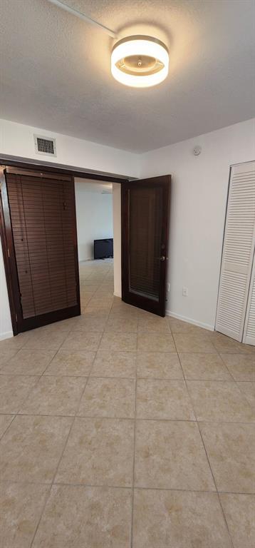 7401 NW 16th Street Unit: 305