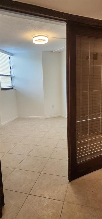 7401 NW 16th Street Unit: 305