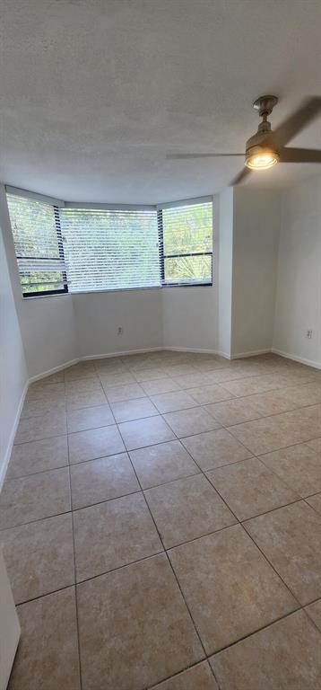 7401 NW 16th Street Unit: 305