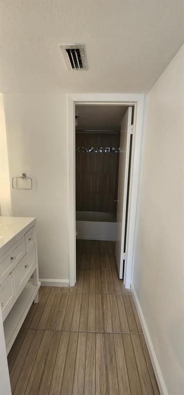 7401 NW 16th Street Unit: 305