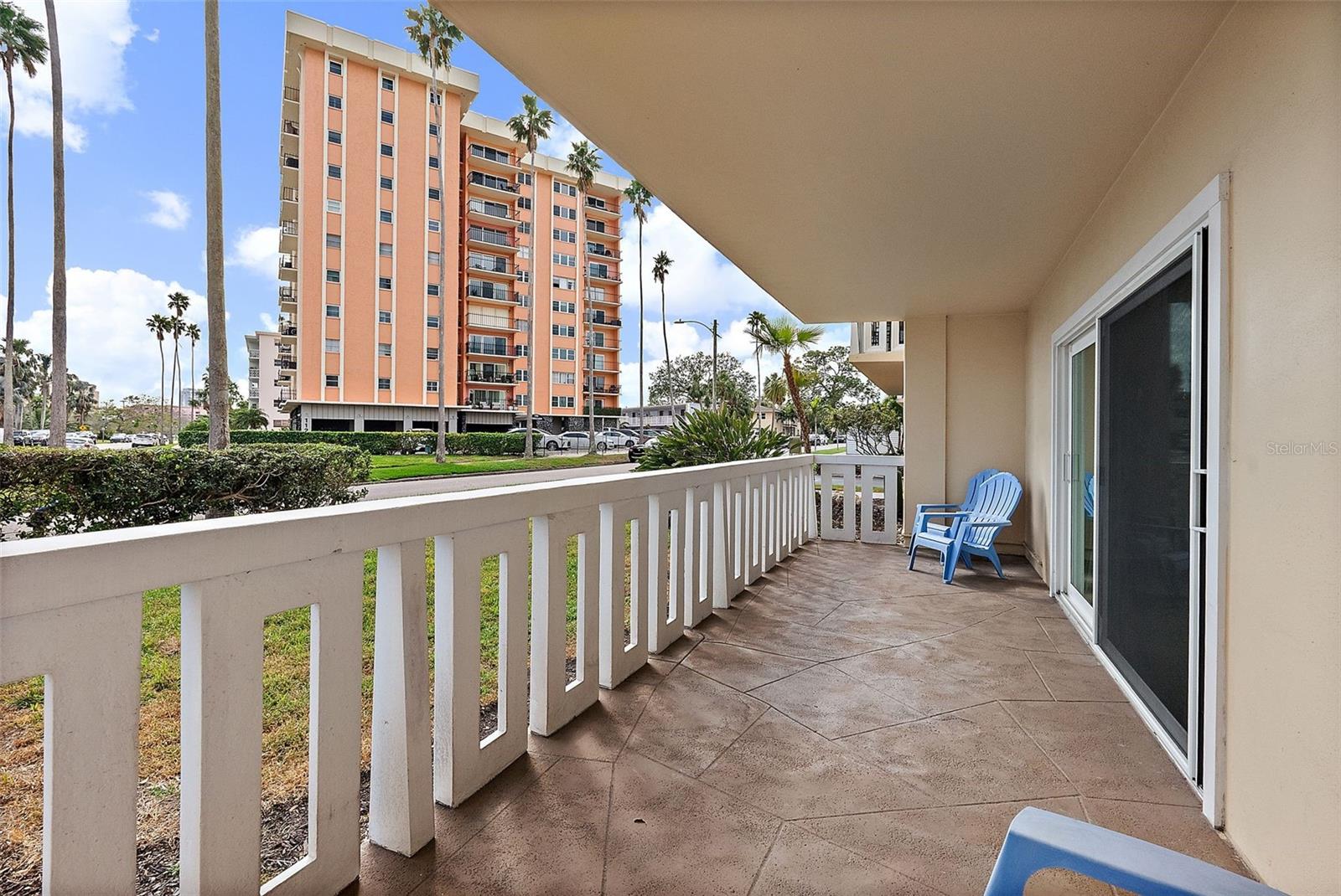 1200 N SHORE DR NE #102