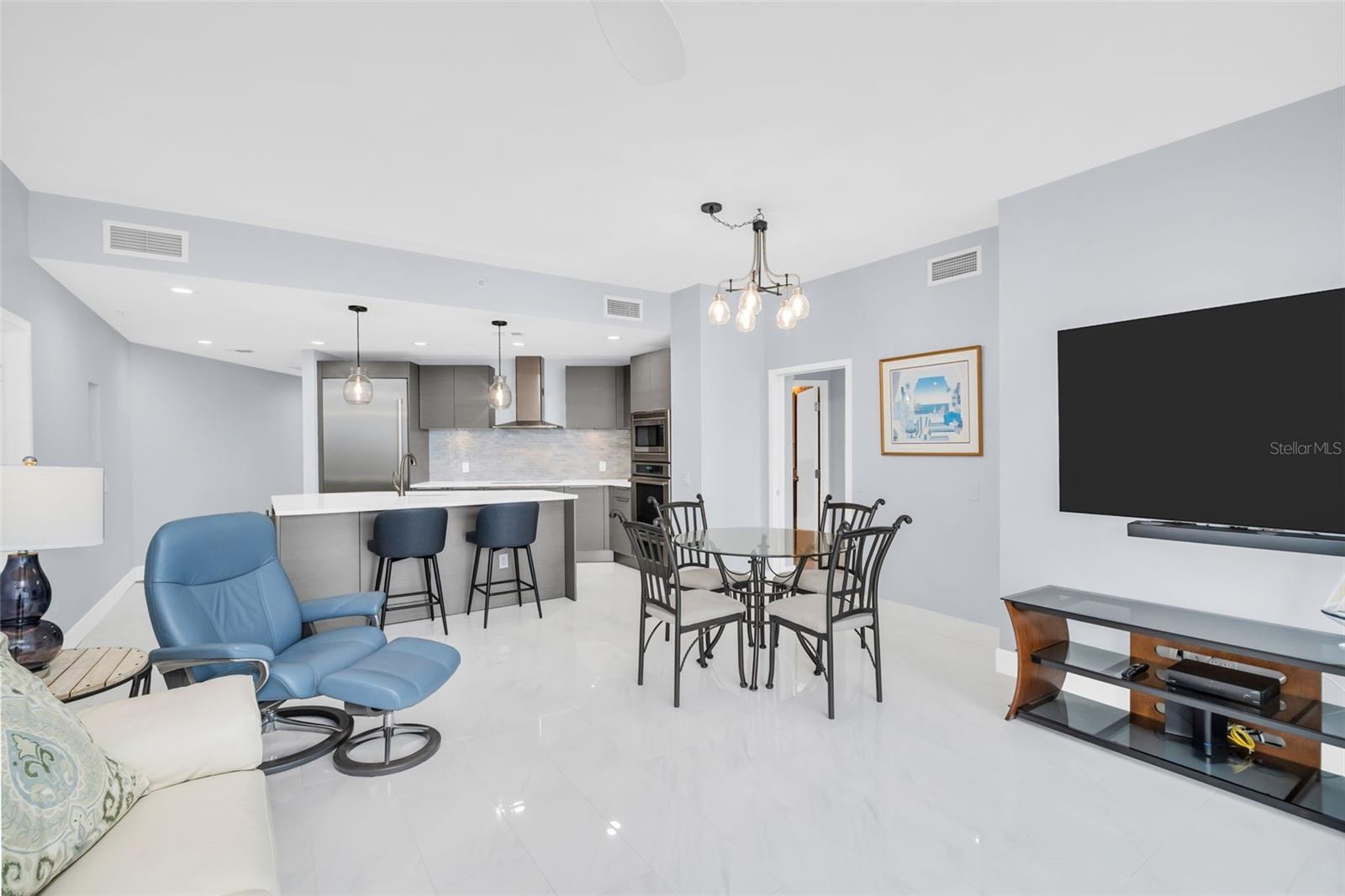 175 1ST ST S #905