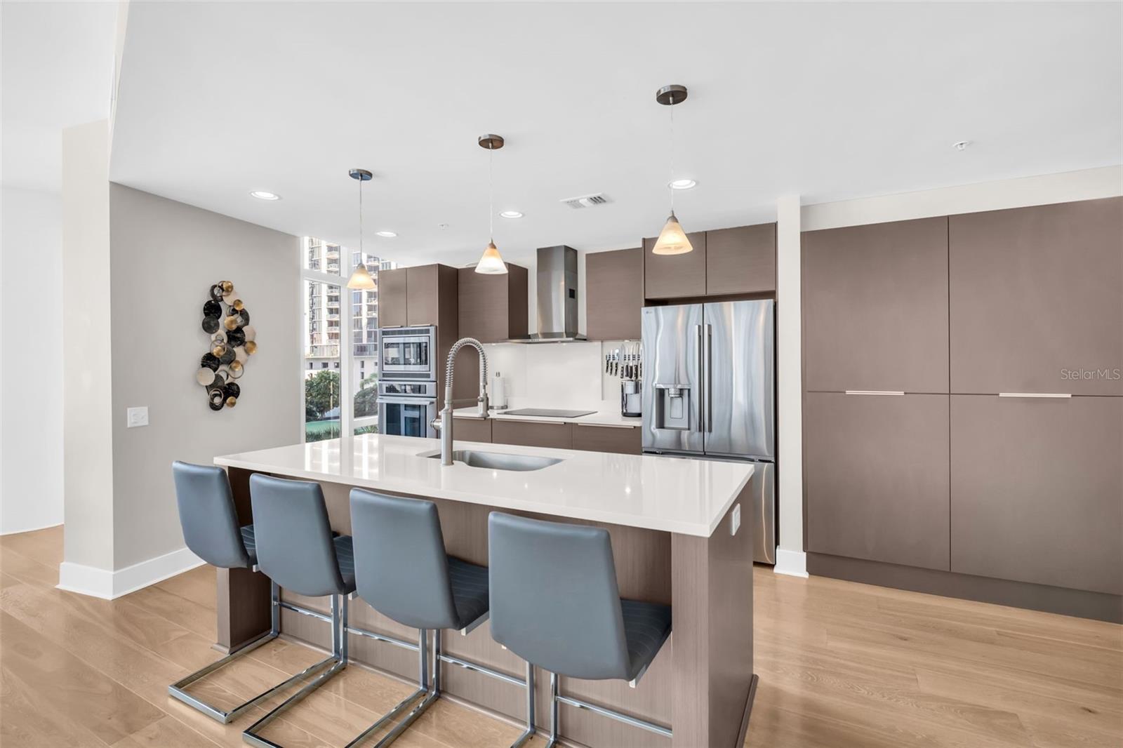 175 1ST ST S #702