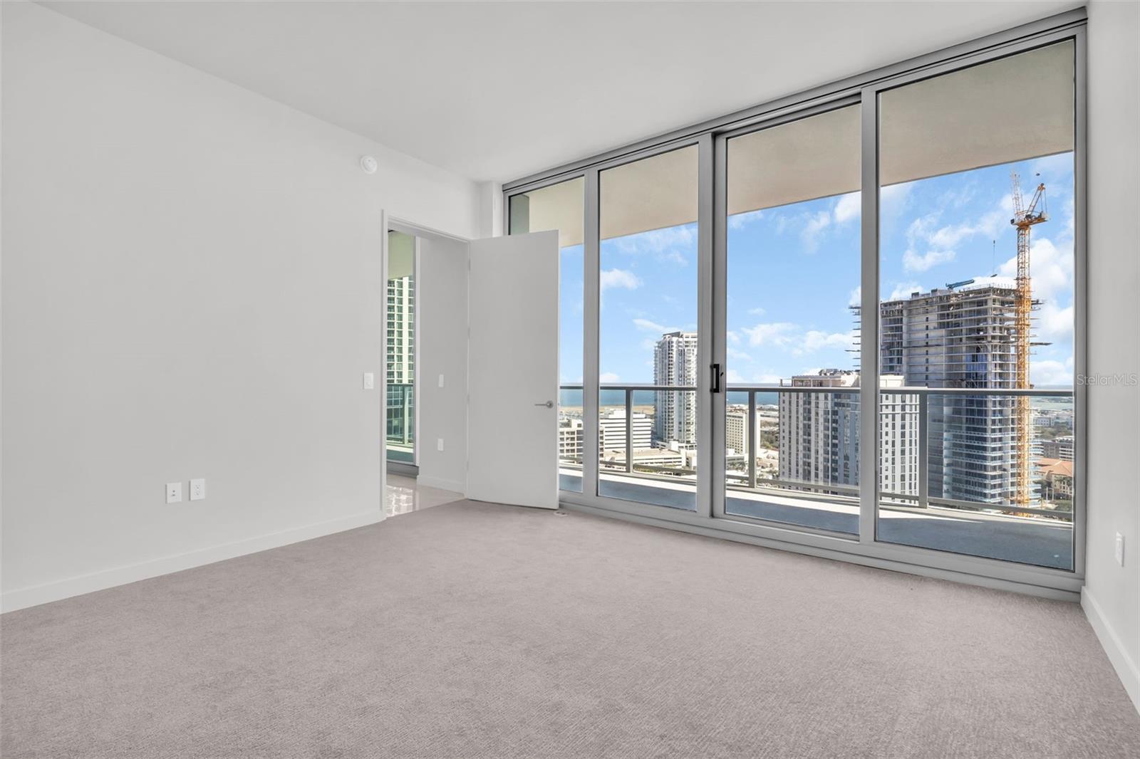 400 CENTRAL AVE #2205