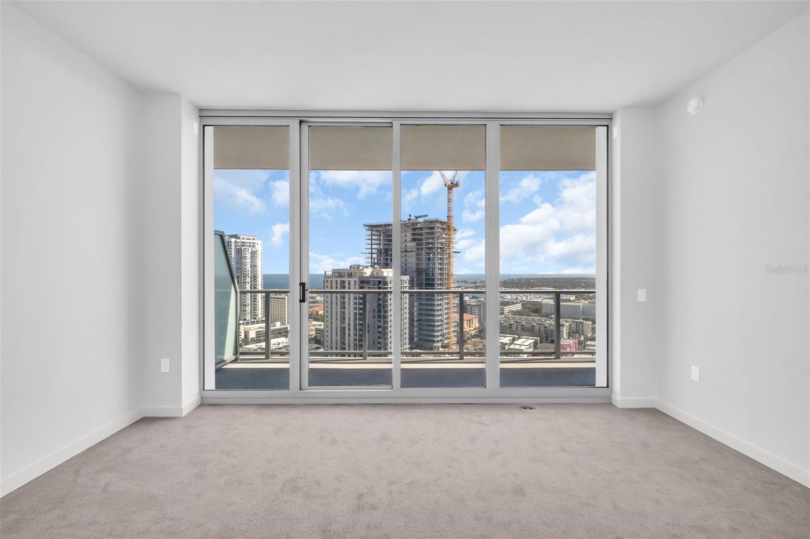 400 CENTRAL AVE #2205